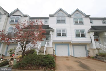 4002 Quaker Ct - undefined, undefined