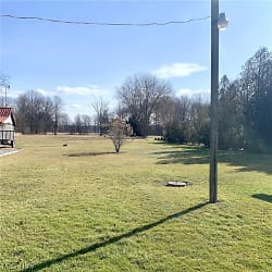 6245 S Pricetown Rd #1 - Berlin Center, OH