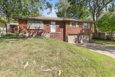 14612 East 41st St S - Independence, MO