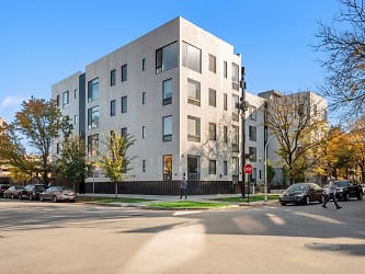 3757 N Sheffield Ave #411 - Chicago, IL