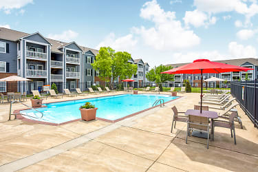Parkway Commons Apartments - Lawrence, KS