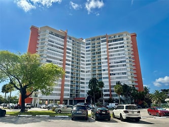 1301 NE Miami Gardens Dr #1711W - Miami, FL