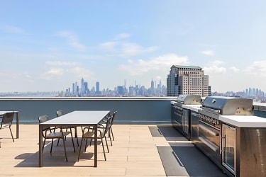 41 River Terrace unit 508 - New York, NY