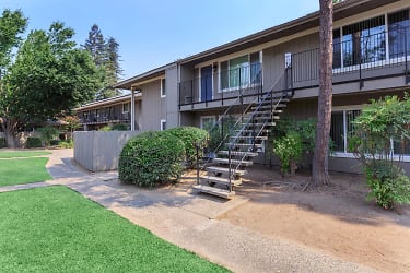 Monterey Pines Apartments - Fresno, CA