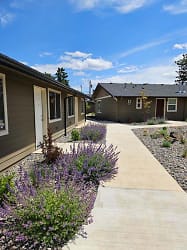 444 Lakeside Place Apartments - Bend, OR