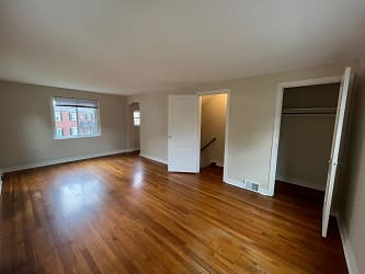 6818 Meade St unit 2 - Pittsburgh, PA
