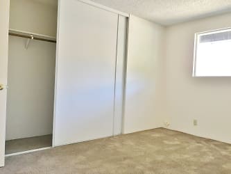 536 S 42nd St unit A-D C - Springfield, OR