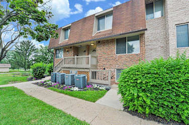 Briarwood Apartments & Townhomes - State College, PA