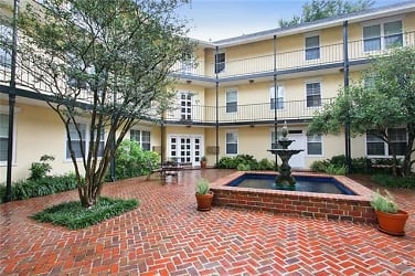 7444 St Charles Ave #202 - New Orleans, LA