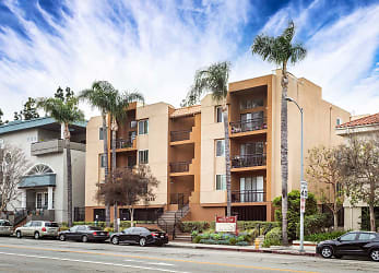 White Oak Gardens Apartments - Encino, CA
