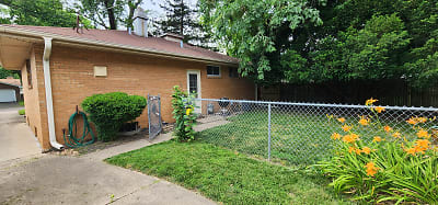 124 Brookview Rd - East Peoria, IL