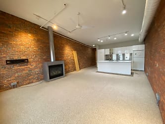 121 E Liberty St unit 300 - Wooster, OH