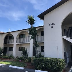 5807 N Atlantic Ave #323 - Cape Canaveral, FL