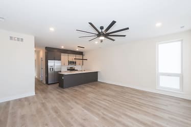 3762 S Indiana Ave unit 3 - Chicago, IL