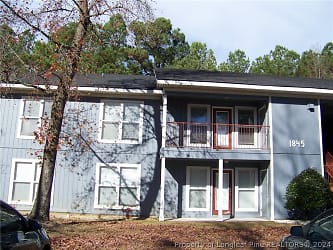 1845 Sardonyx Rd - Fayetteville, NC