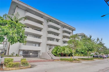 110 S Shore Dr #3G - undefined, undefined