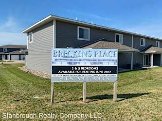 901 East Olive Street Apartments - Marshalltown, IA