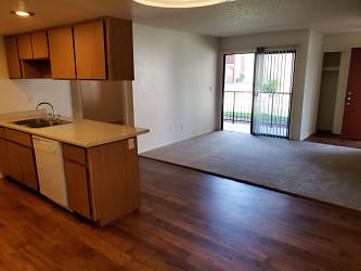8245 N 27th Ave Apartments - Phoenix, AZ