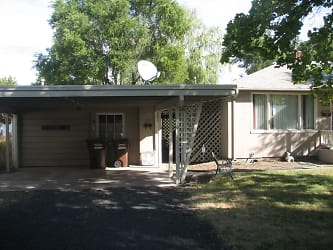 603 NE Lookout Ave - Prineville, OR
