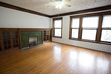 5201 S Greenwood Ave unit 5201-B - Chicago, IL