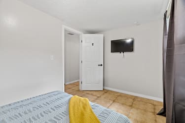 Room For Rent - Clearwater, FL
