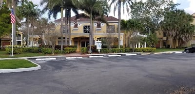 2350 NW 33rd St #802 - Fort Lauderdale, FL