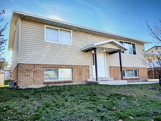 5219 Woodledge Ave - West Valley City, UT