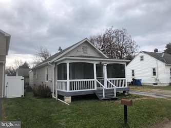 322 E Hazeldell Ave - New Castle, DE