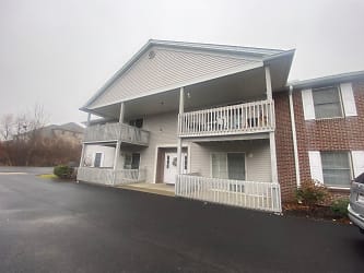 3733 Indian Run Dr - Canfield, OH