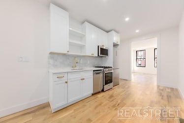 1871 Gates Ave #1R - Queens, NY