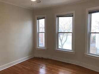 5317 N Winchester Ave unit 2 - Chicago, IL