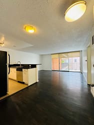 8440 Fountain Ave Apartments - West Hollywood, CA