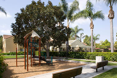 San Leon Villa Apartments - Irvine, CA