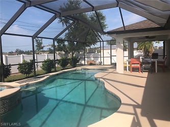 1401 SW Embers Terrace - Cape Coral, FL