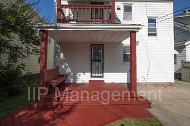 4995 E 110th St unit 1 - Garfield Heights, OH
