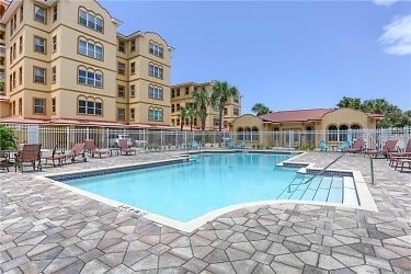 642 Wells Ct #301 - Clearwater, FL