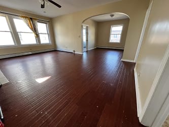 211 Hall St #1 - Manchester, NH