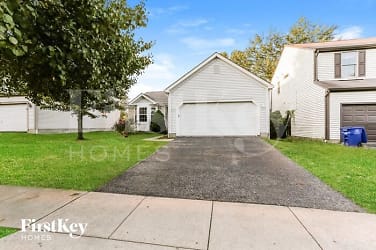 2864 Oak Forest Dr - Grove City, OH