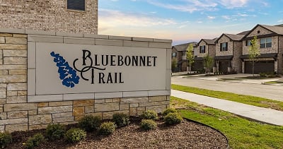 Bluebonnet Trail Townhomes Apartments - Arlington, TX