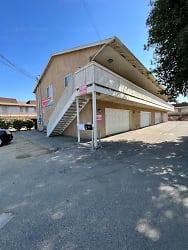432 S Real Rd - Bakersfield, CA