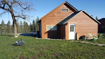 255 Pleasant Valley Rd - Clearwater, ID