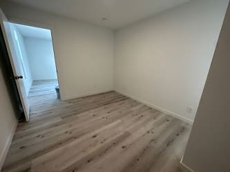 5806 Camerford Ave unit 4 - Los Angeles, CA