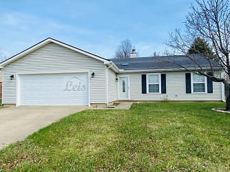 2517 Newcastle Dr - Troy, OH