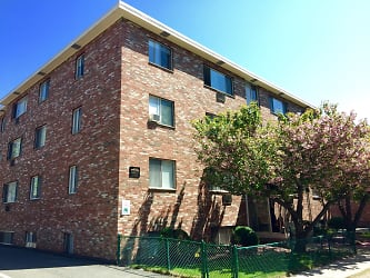 Gardner Street Apartments - Allston, MA