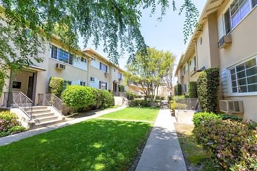 1553-1555 Riverside Dr. Apartments - Glendale, CA