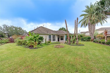 2610 Shady Springs Ct - Pearland, TX