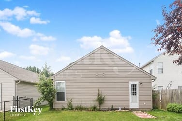 5643 Dollar Forge Dr - Indianapolis, IN