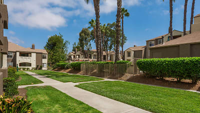 Carmel Terrace Apartments - San Diego, CA