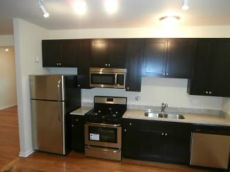 6975 N Greenview Ave unit 2N - Chicago, IL