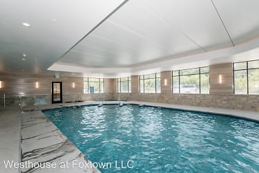 11127 N. Weston Drive Apartments - Mequon, WI
